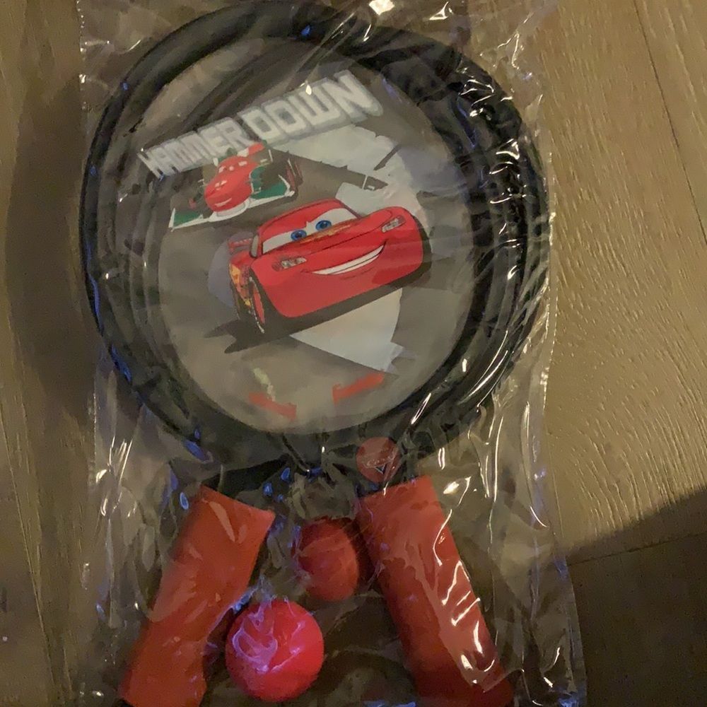 2 zap paddles w/ padded grips & 2 molded zap balls